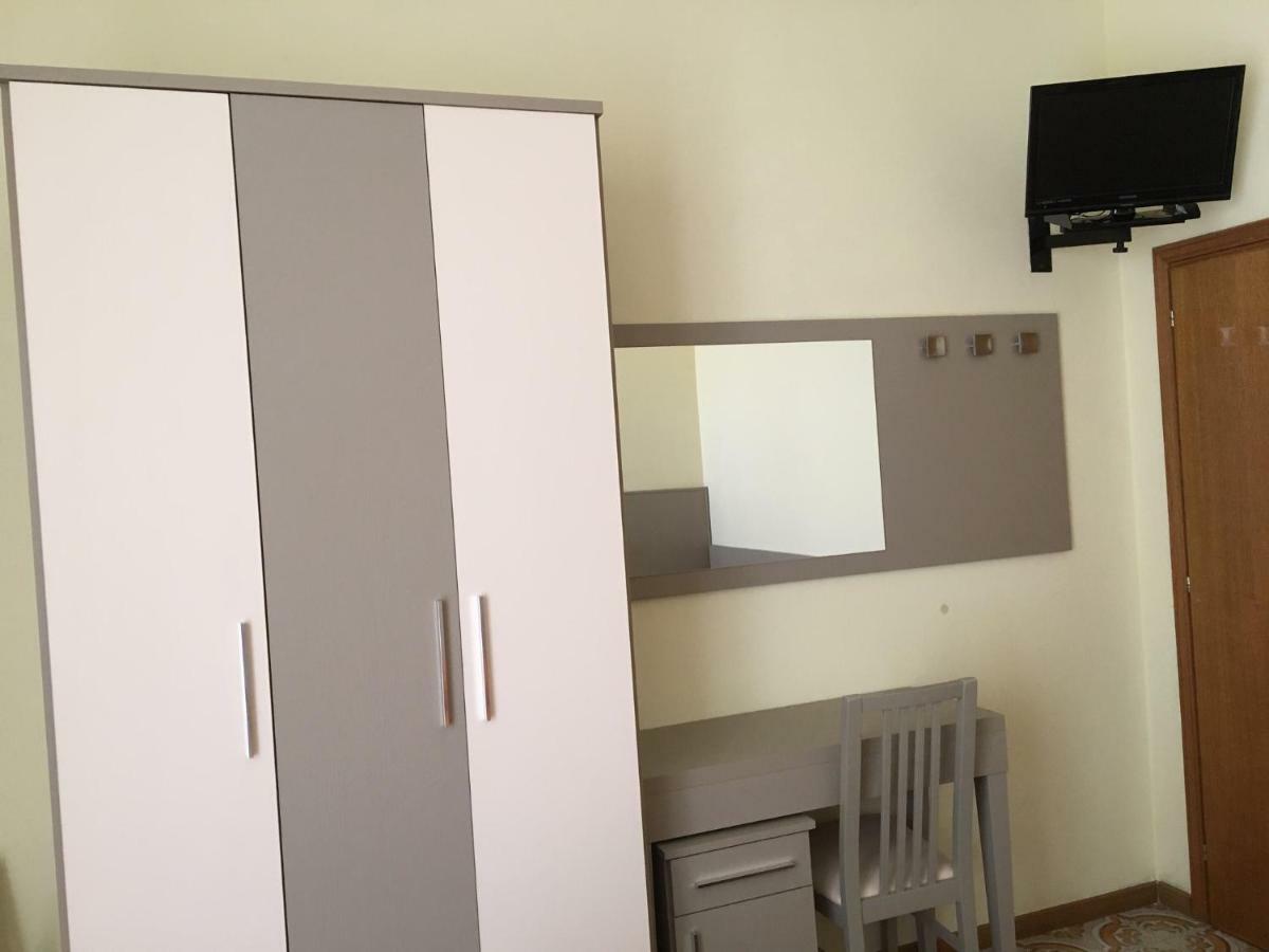 Hotel Laila Cesenatico Buitenkant foto